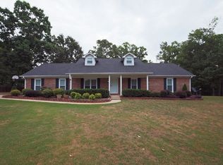 105 Creekview Dr, McDonough, GA