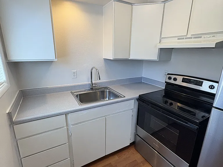 OR - 8220 - 8236 N Edison St - KF - 8222 — Photo 8