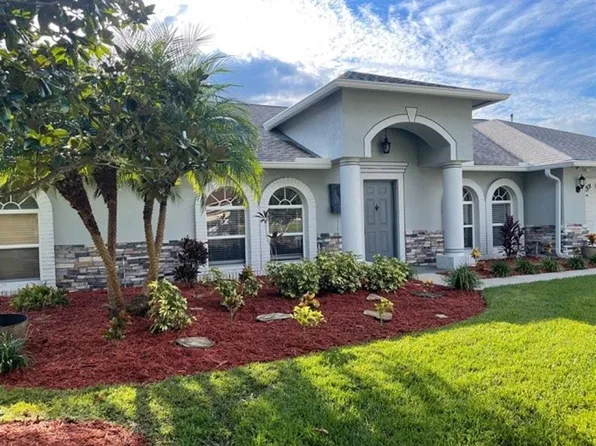 1353 Scattered Pines Pl, Wesley Chapel, FL 33543