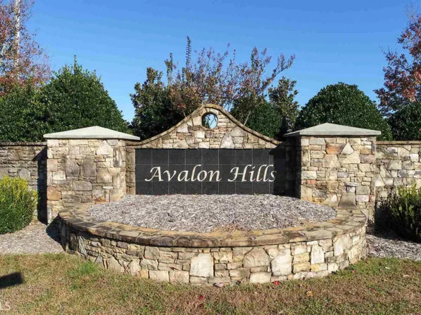 5833 Abbey View Ct, Clermont, GA 30527