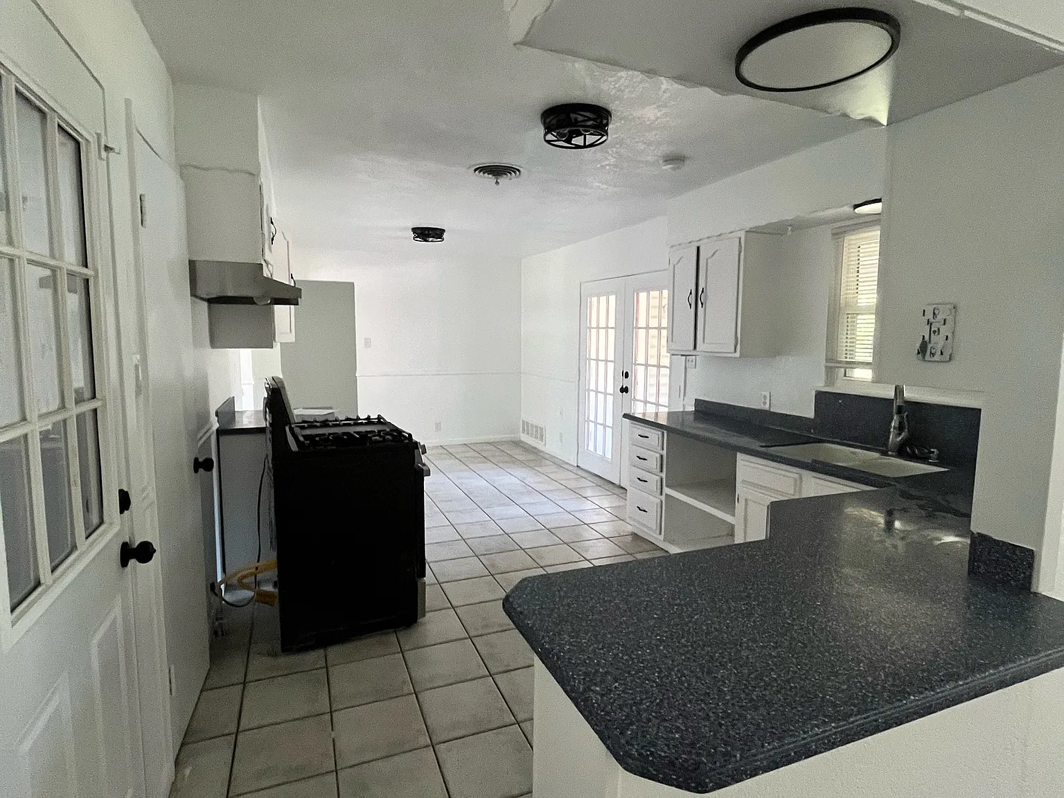 110 Leighton Drive - 1 — Photo 3