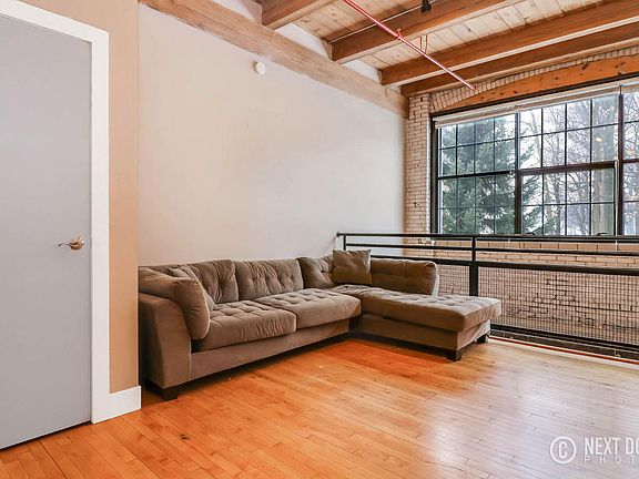4th image of 533 Columbia Ave APT 162