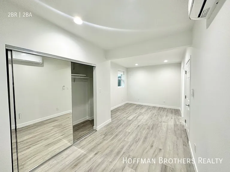 608 1/2 W Hillcrest Blvd — Photo 7