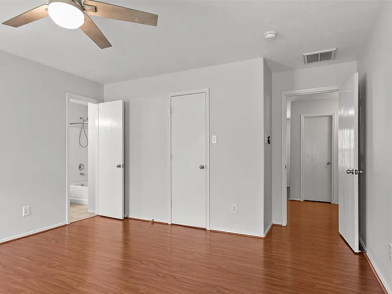 6 Thicket Grove Pl — Photo 17