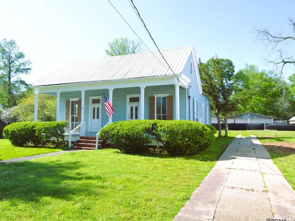 11739 Ferdinand St, Saint Francisville, LA 70775