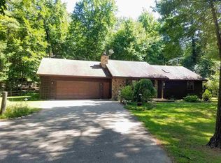 E8397 Weiland Rd, New London, WI 54961