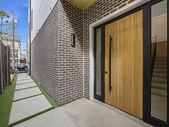 2nd image of 4220 Munger Ave