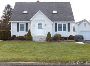 14 Ninth St, New York Mills, NY 13417