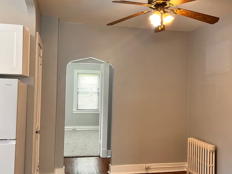 431 N Home Ave — Photo 7