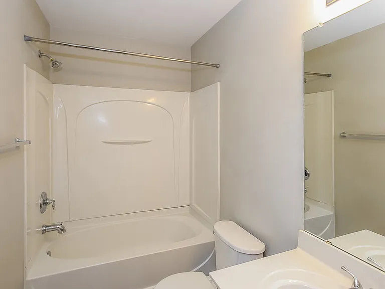 926 Marthas View Dr — Photo 11