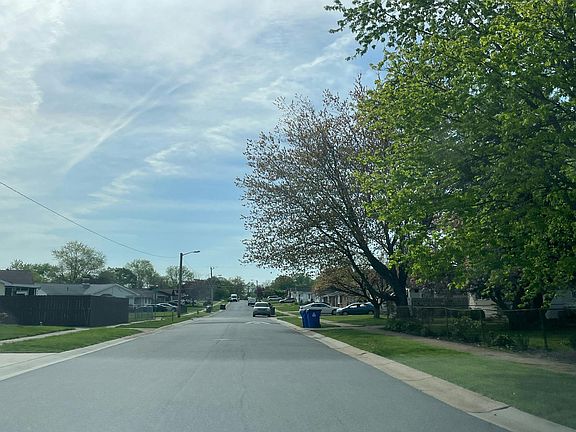 5th image of 3815 Evelyn Dr