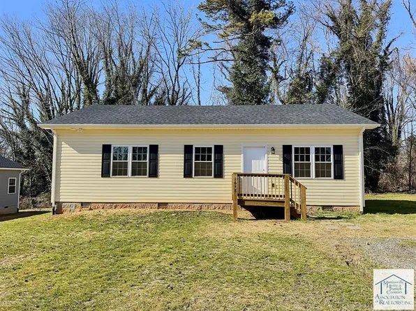 1648 Stultz Rd, Martinsville, VA 24112