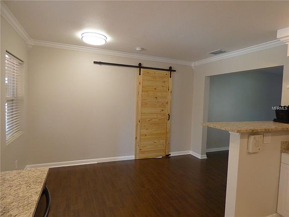 5th image of 1560 Lakeside Dr