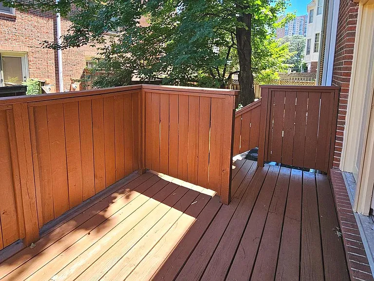 1119 N Stuart St #B — Photo 11