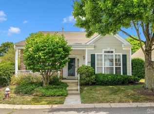 468-468 Skylark Dr, Monroe Township, NJ 08831