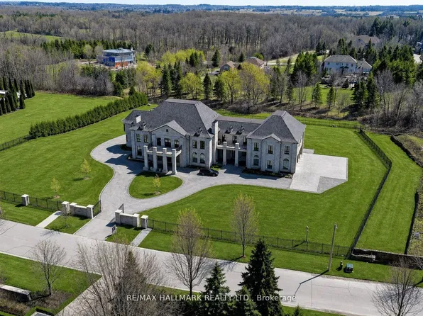 15 Eden Vale Dr, King, ON L7B 1L8