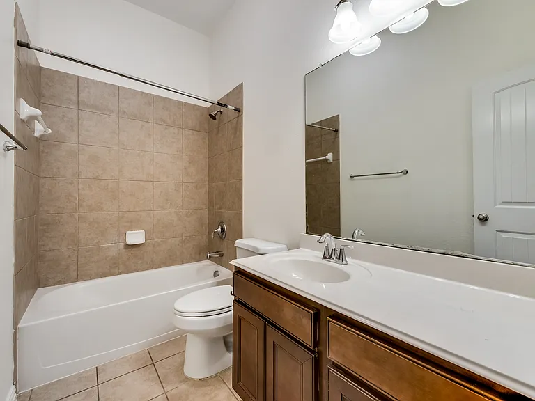 1930 Loma Alta Dr — Photo 15