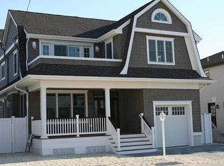 10 Camden Ave, Lavallette, NJ 08735