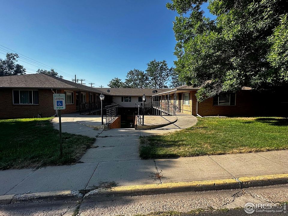 1st image of 1000 Cimmeron Dr