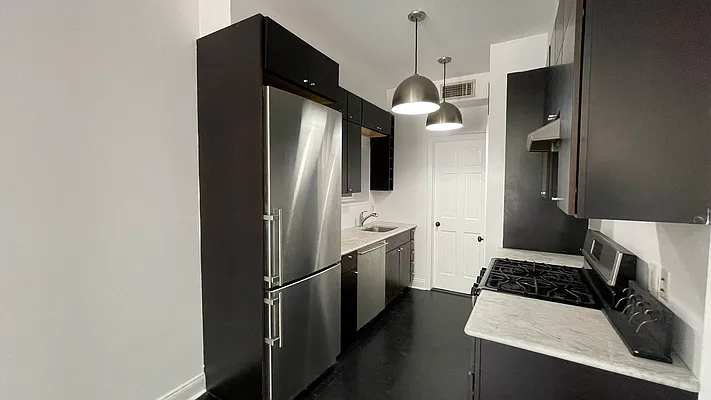 Rented by Strivers Management Group Corp (Brokerage) | media 10