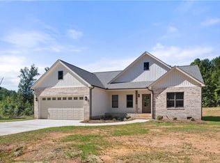 434 Potters Lndg, Denton, NC 27239