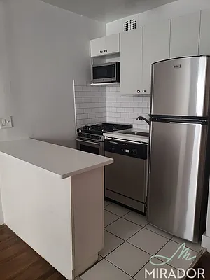 Rented by Mirador Real Estate | media 7