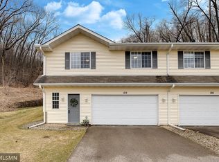189 Oakmont Ln, Red Wing, MN 55066