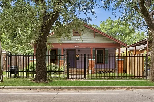 5005 Lyons Ave Photo 1