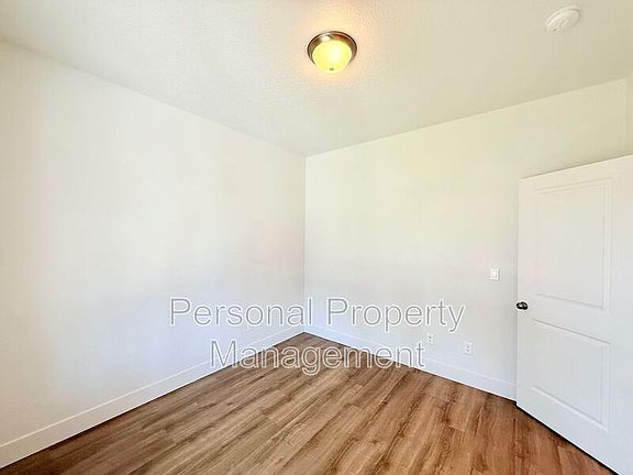3rd image of 11108 NE 133rd Ct