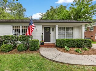 1714 Edgewater Dr, Charlotte, NC 28210
