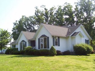 10842 Caneyville Rd, Morgantown, KY 42261