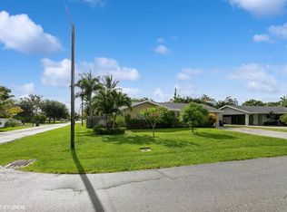 1615 Venus Ave, Jupiter, FL 33469