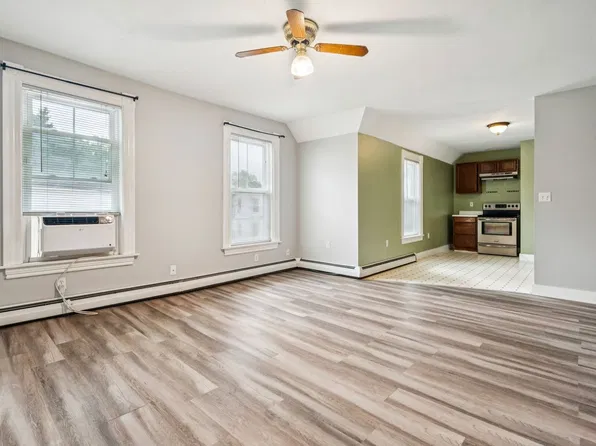 463 Lake Ave Floor 2, Manchester, NH 03103
