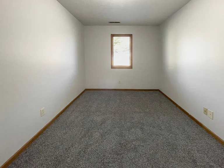 Riverwood Apartments — Photo 19