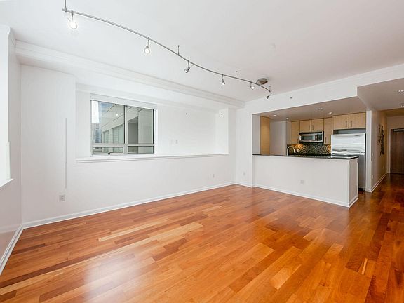 2nd image of 400 Beale St APT 2504