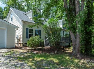 9 Everwood Dr, Candler, NC 28715