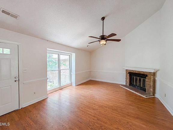 3rd image of 5500 Fortunes Ridge Dr APT 86B