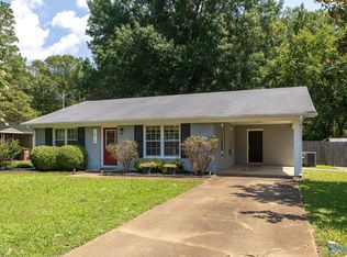 1810 Sherwood Dr SE, Decatur, AL 35601