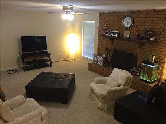 4th image of 2735 N Cypress Cir