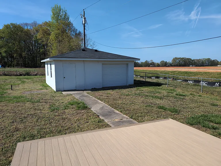 660 Emily Ln — Photo 27