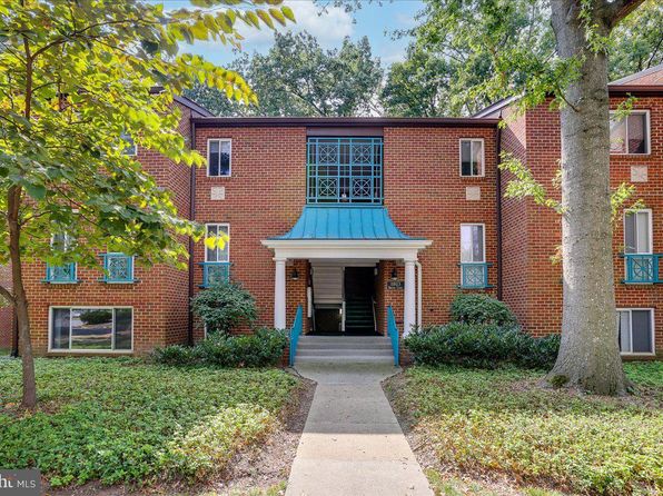 11823 Breton Ct APT 2B