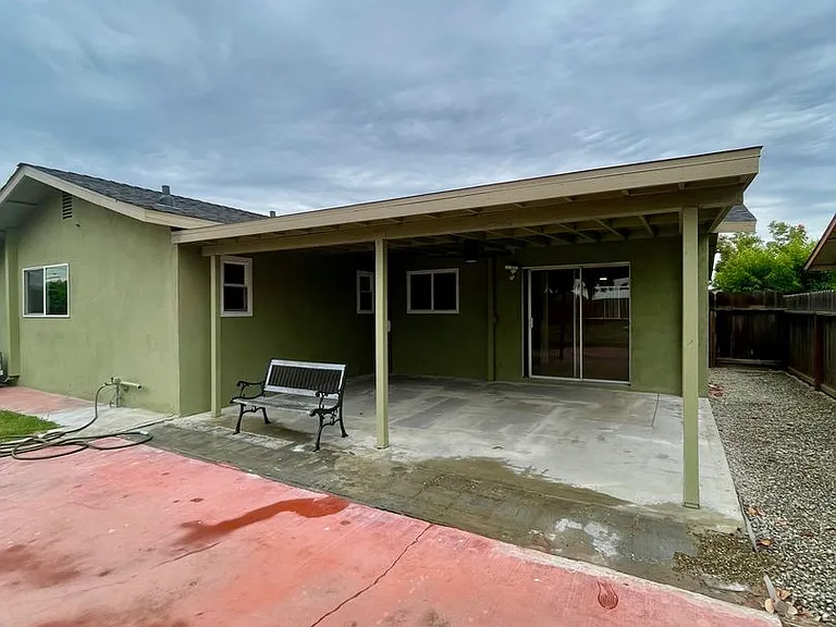 505 East Ave — Photo 22