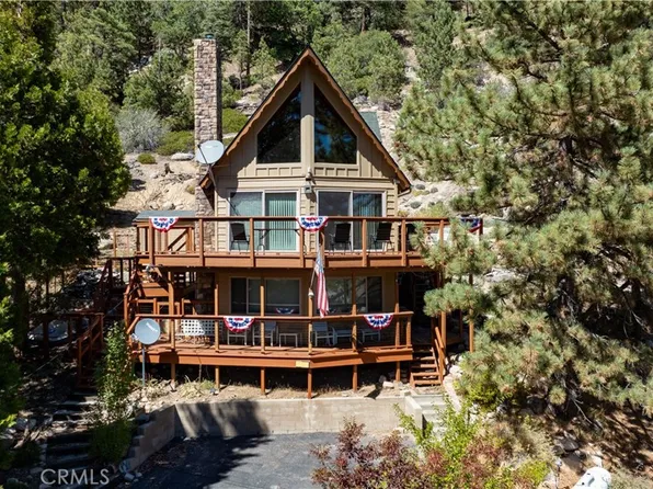 38532 N Shore Dr, Fawnskin, CA 92333