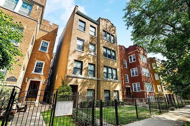 1st image of 2026 W Farragut Ave APT 2N