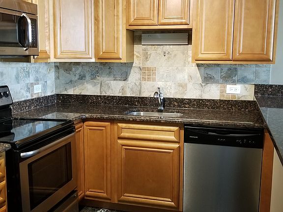 4th image of 1636 N Wells St #1214A