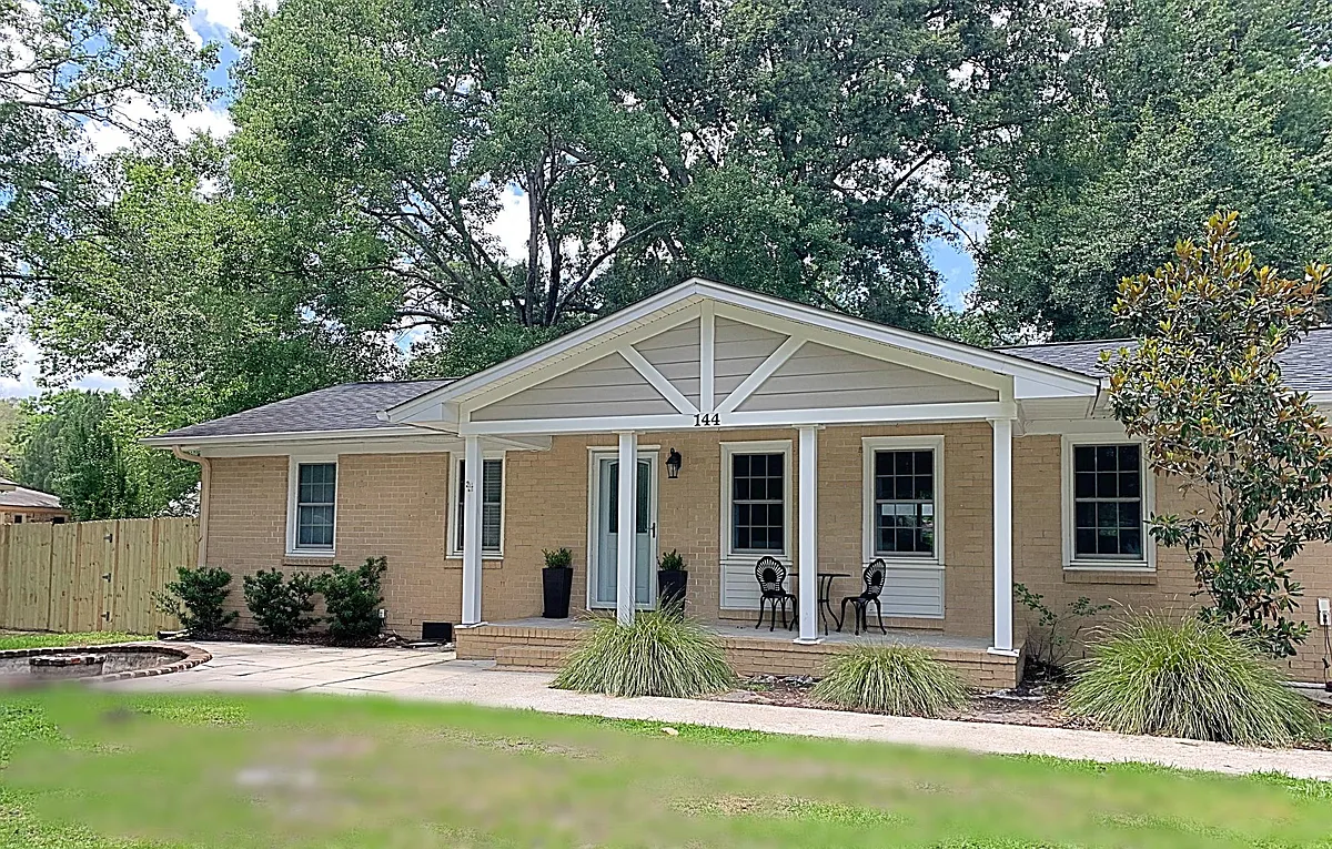 Building Photo - 144 Carol Dr
