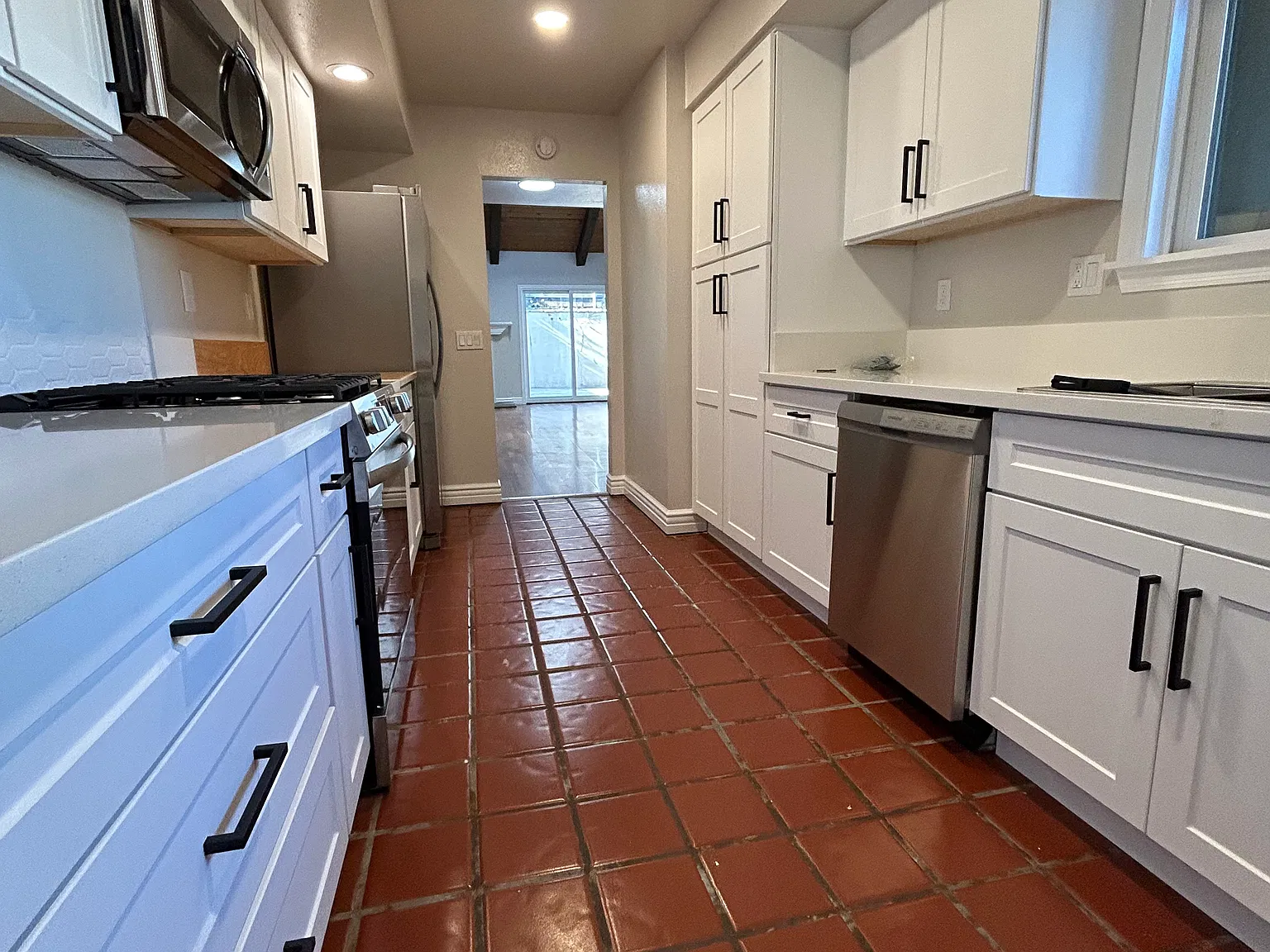 7480 Evergreen Dr — Photo 2