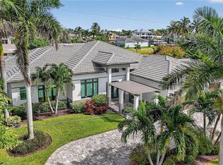 1135 Lorraine Ct, Cape Coral, FL 33904