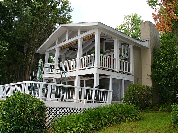 Mutiple Area Outdoor Living 