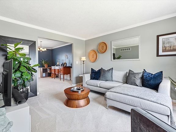 5th image of 3402 Crossgate Dr